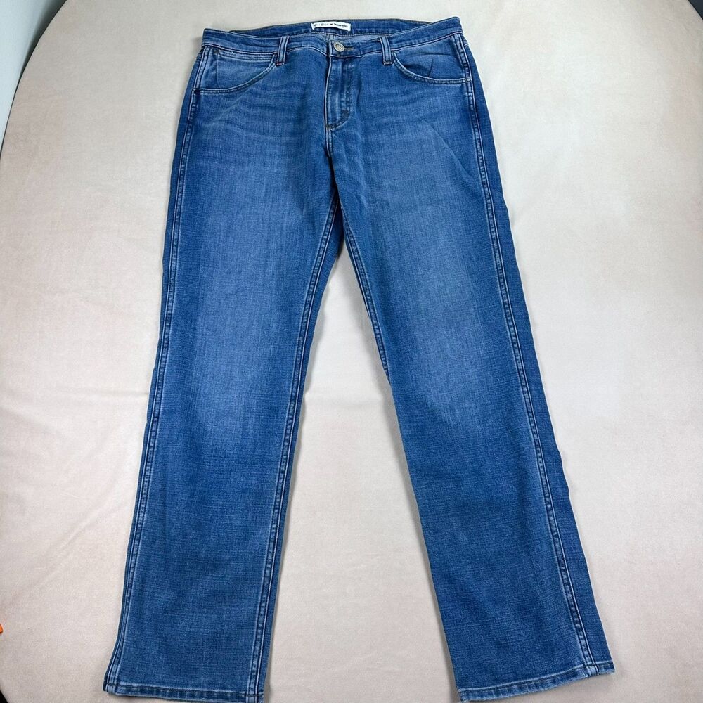 Fred Segal - Wrangler  Straight Leg Jeans Stretch Medium Wash Denim